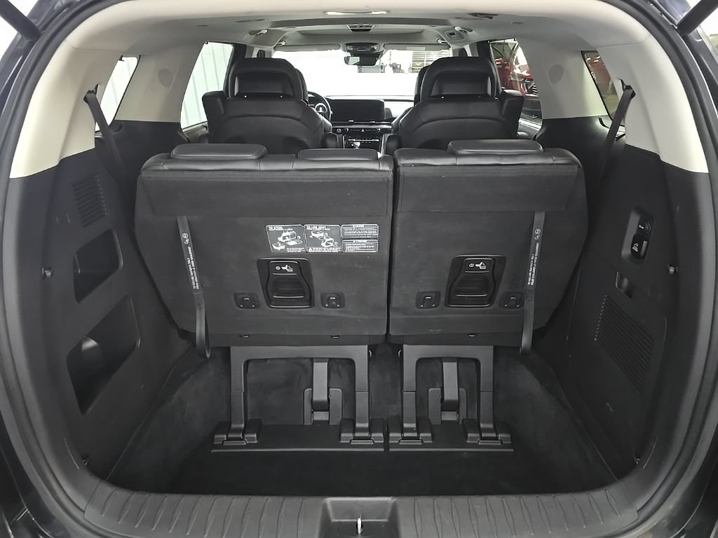 Used 2022 Kia Carnival SX Prestige FWD image 12