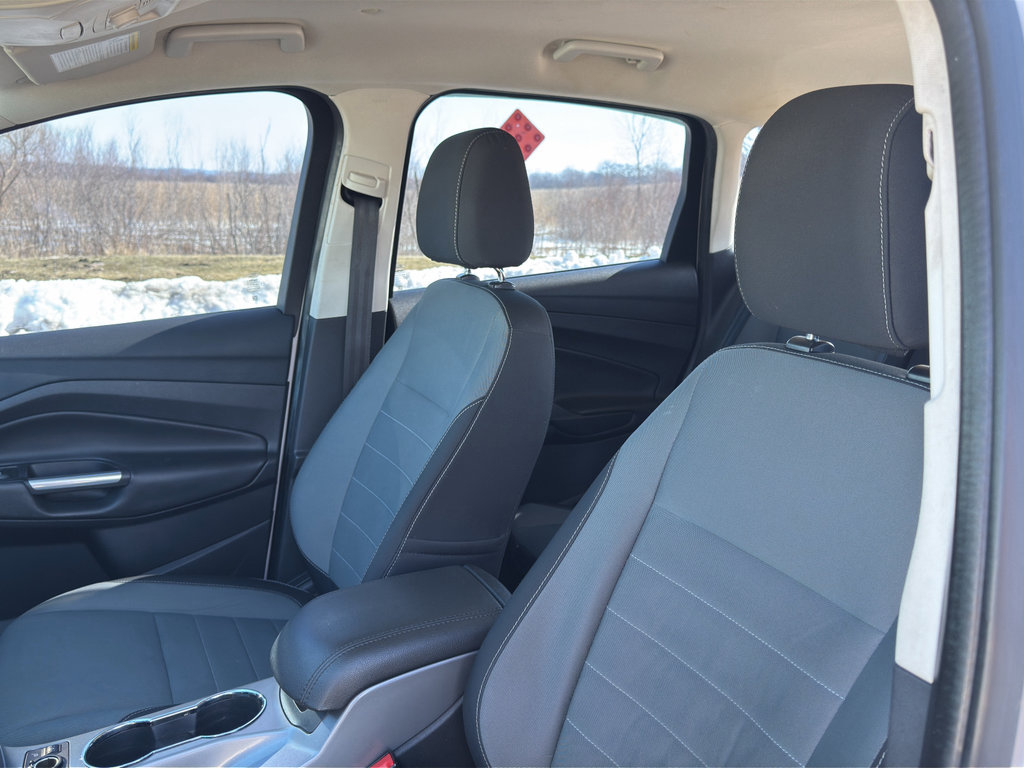 Used 2016 Ford C-MAX SE w/ Equipment Group 201A image 16