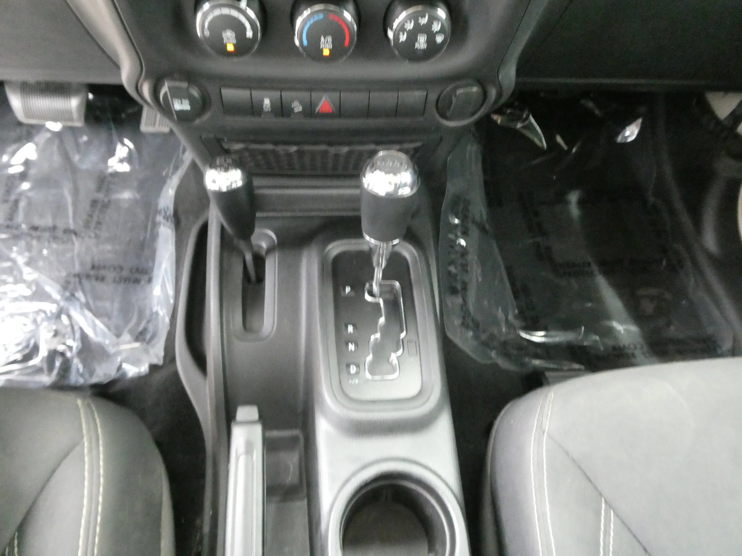 Used 2018 Jeep Wrangler Sport AWD/4WD image 20