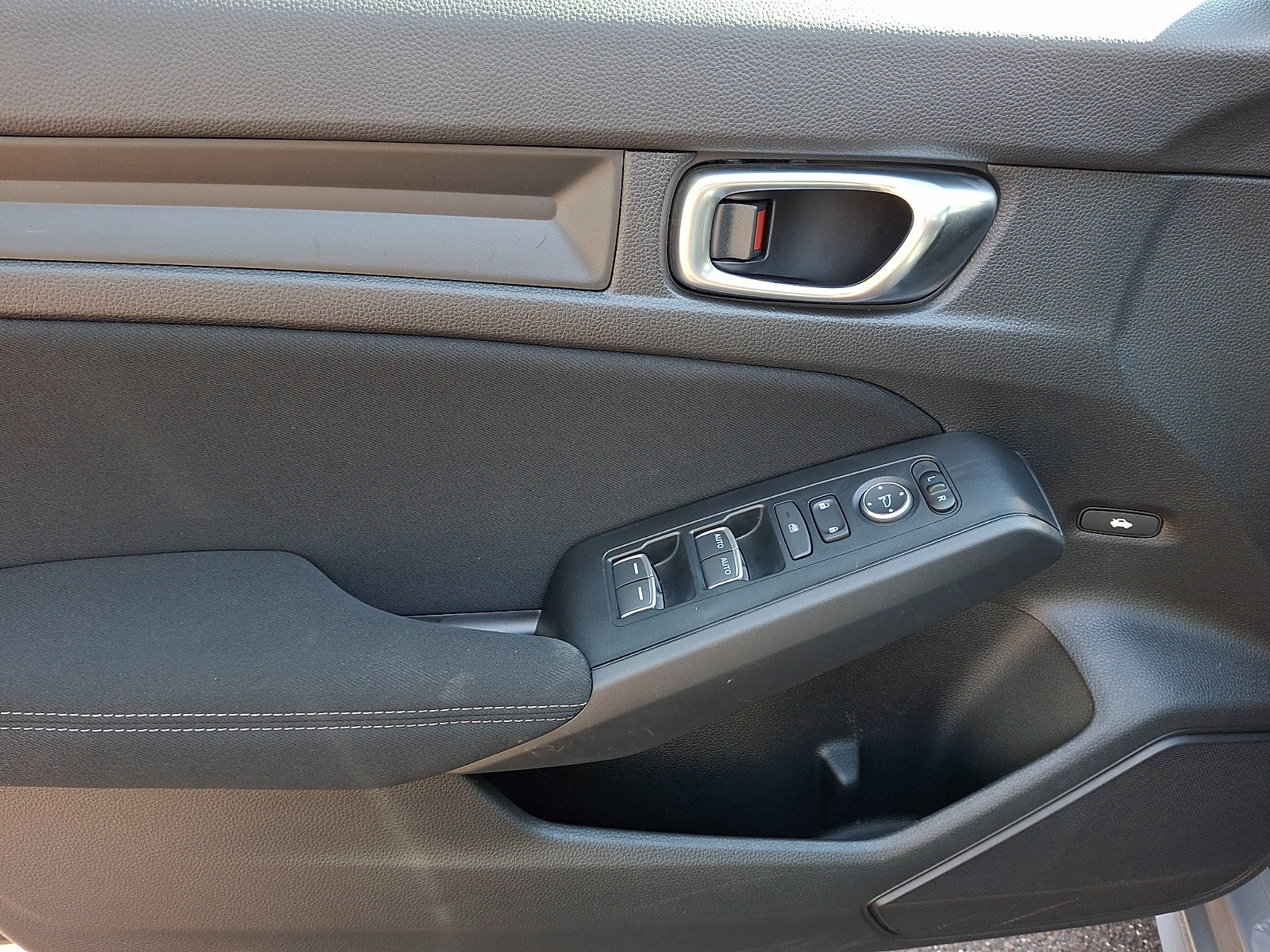 Used 2022 Honda Civic Sport image 13
