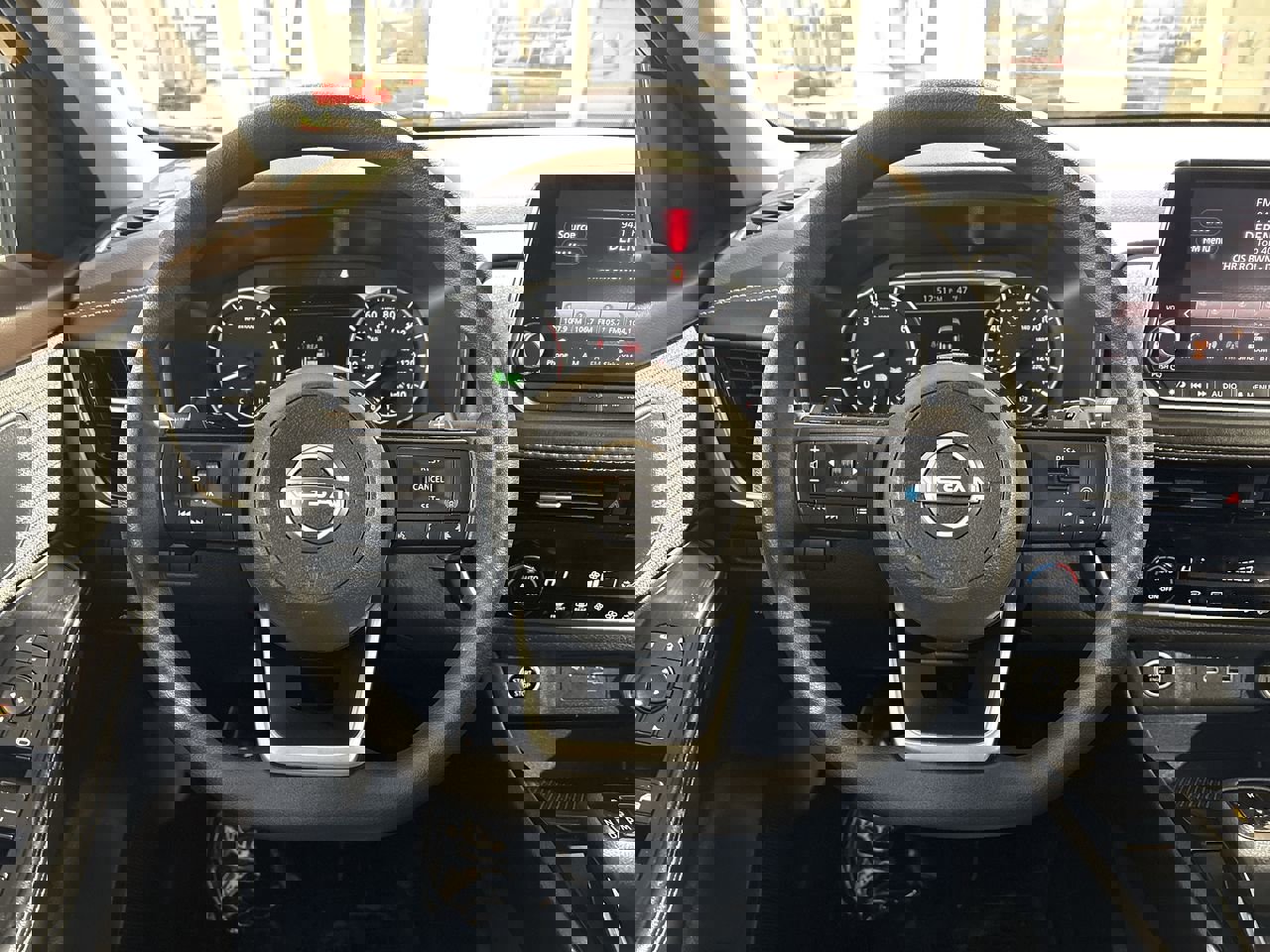 Used 2023 Nissan Rogue SV image 14