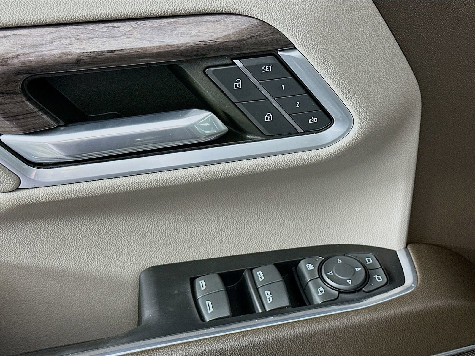 Used 2022 Chevrolet Silverado 1500 LTZ w/ LTZ Convenience Package II image 22