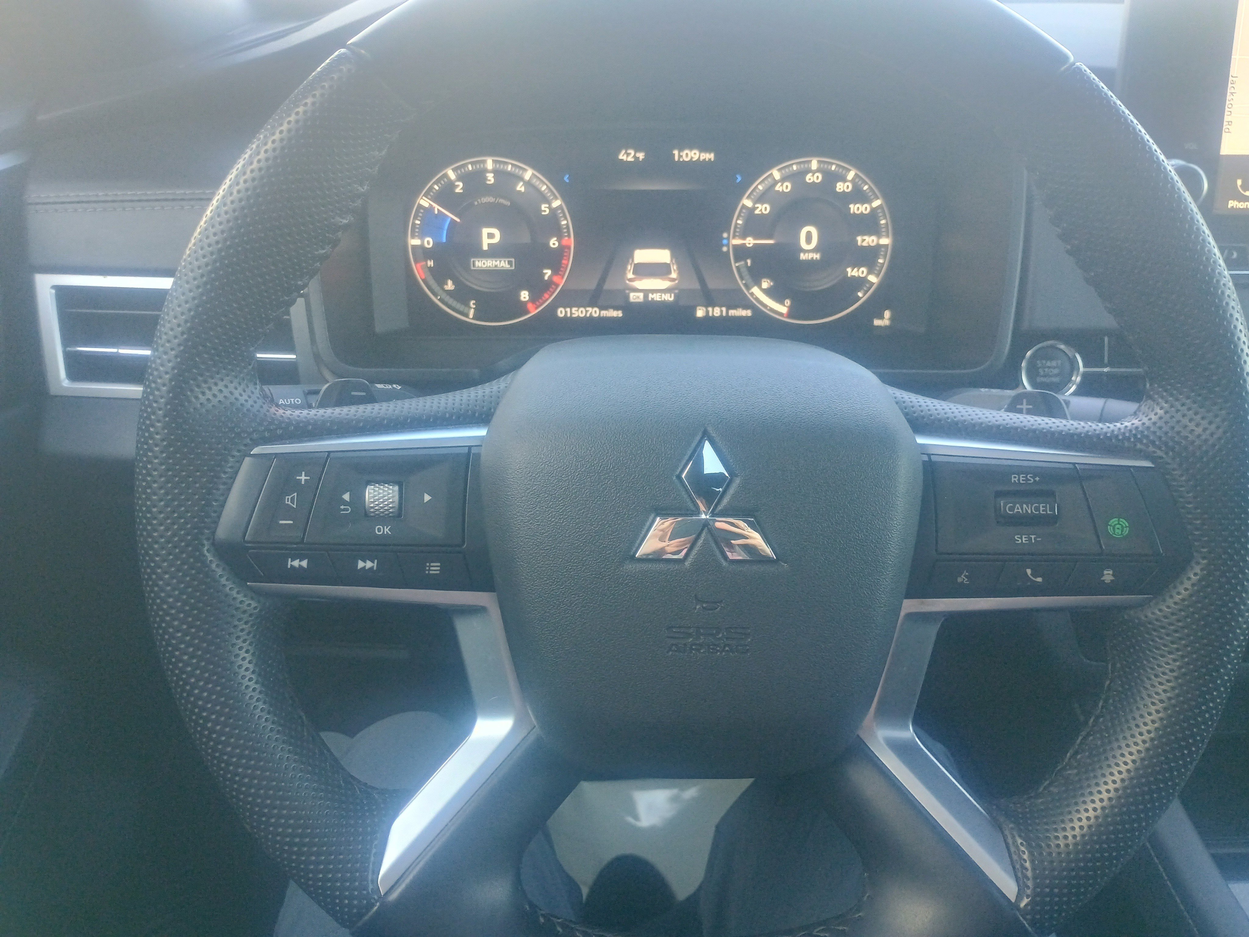 Used 2024 Mitsubishi Outlander SE image 21