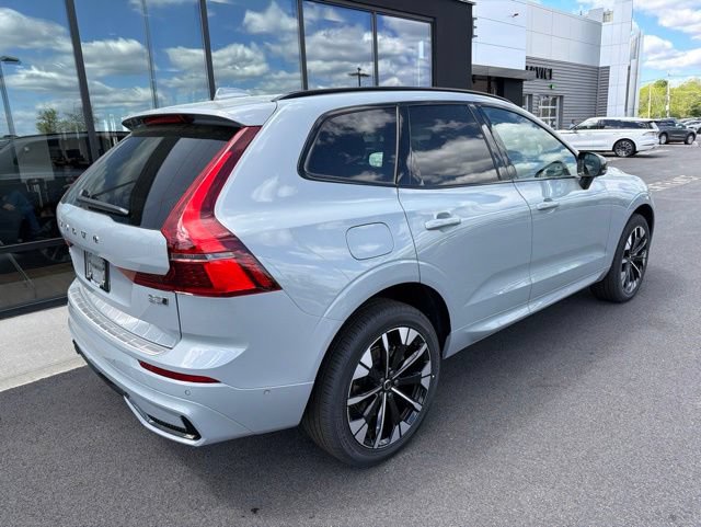 New 2026 Volvo XC60 B5 Plus w/ Climate Package AWD/4WD image 3