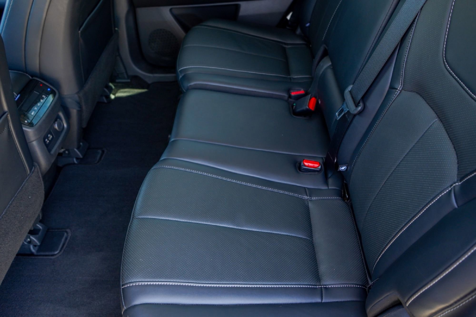 Certified 2023 INFINITI QX60 Luxe w/ Performance Audio Package image 24