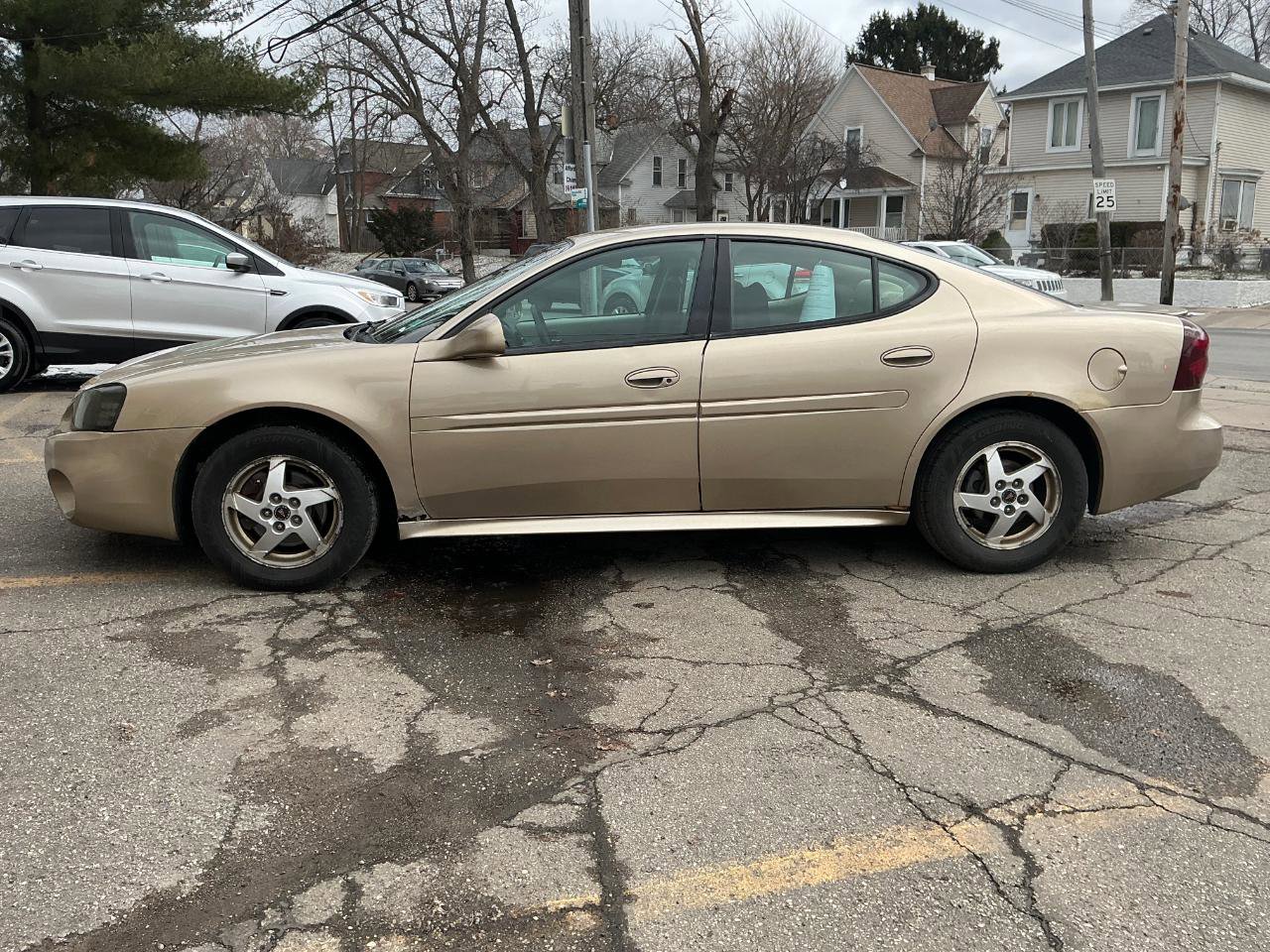 Used 2004 Pontiac Grand Prix GT w/ Drivers Package image 6