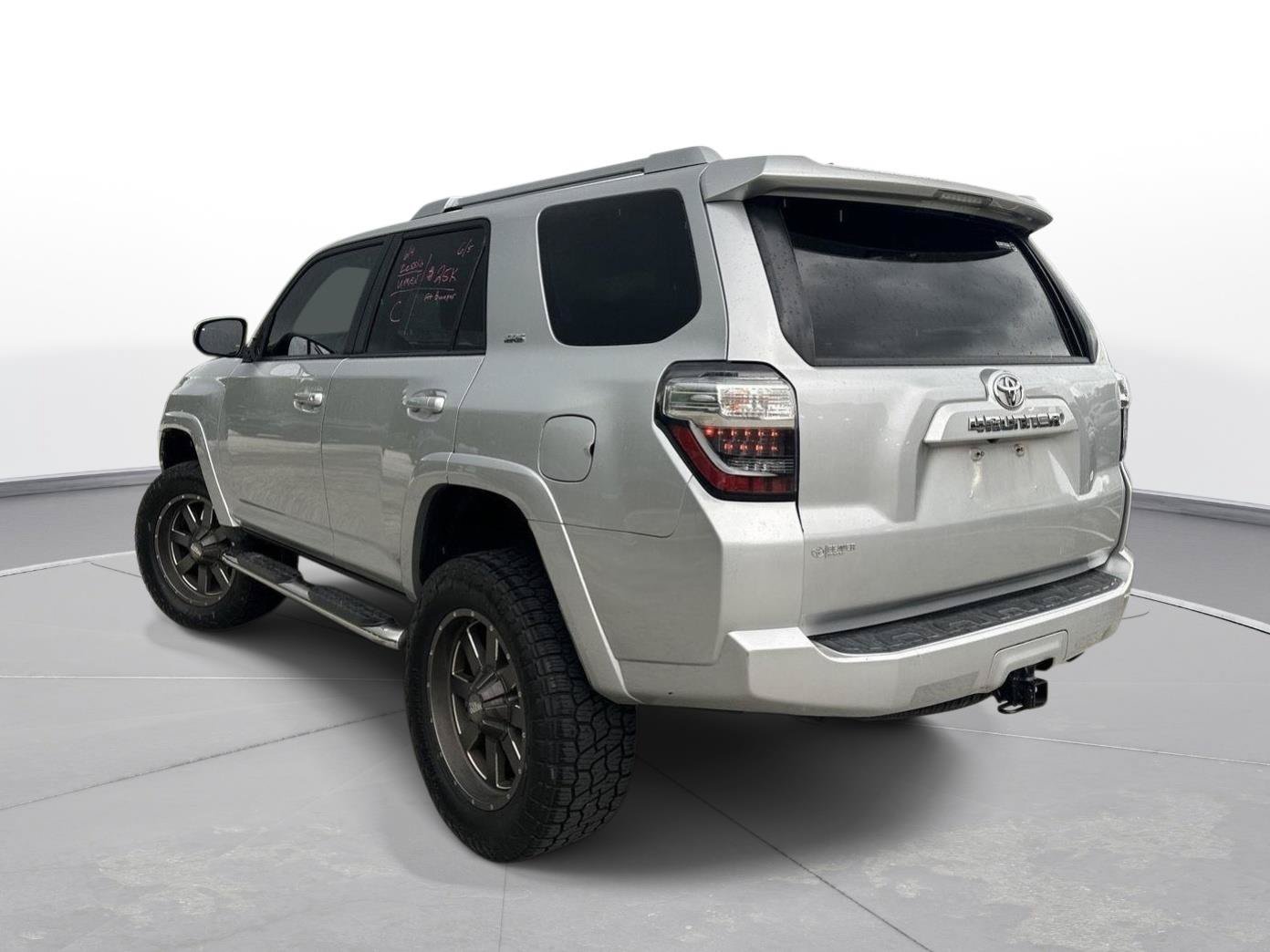 Used 2015 Toyota 4Runner SR5 AWD/4WD image 8