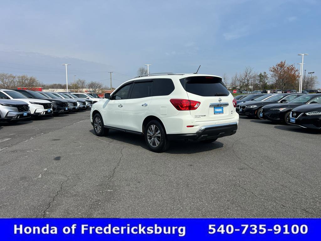 Used 2018 Nissan Pathfinder SV w/ SV All Weather Package image 6