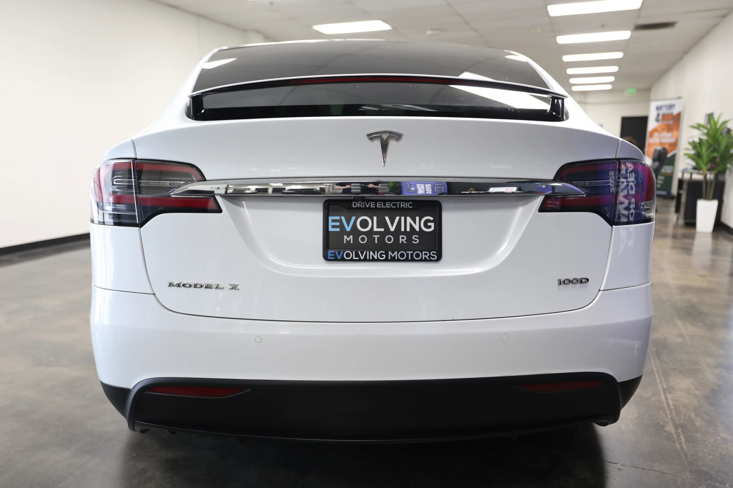 Used 2017 Tesla Model X 100D image 8