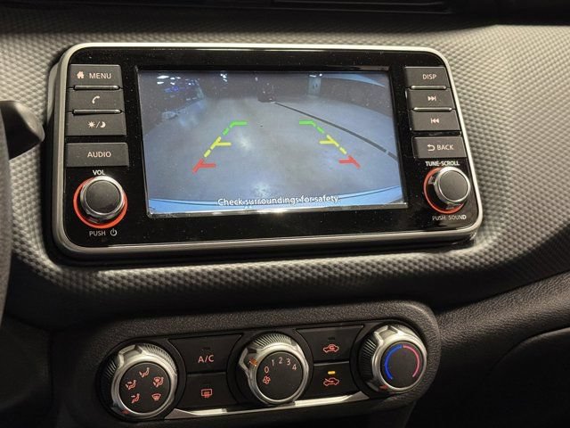 Used 2023 Nissan Kicks S FWD image 11