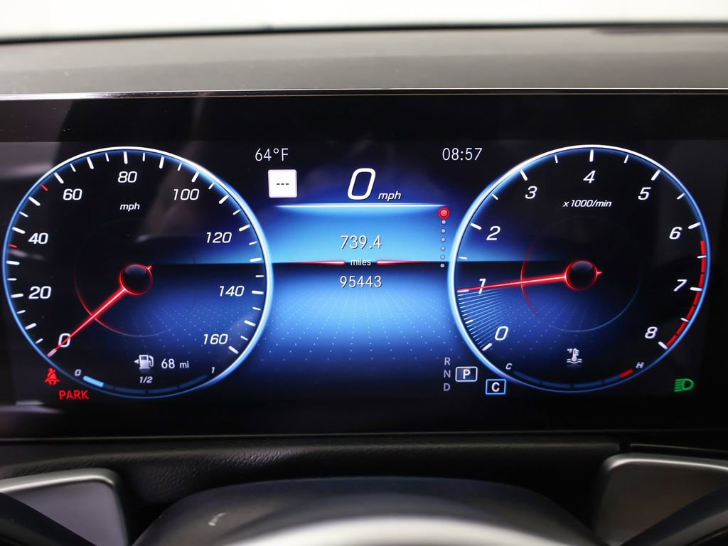 Used 2022 Mercedes-Benz GLB 250 4MATIC image 41