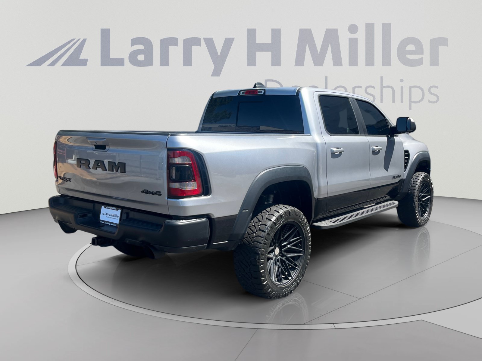 Used 2021 RAM 1500 TRX w/ TRX Level 1 Equipment Group AWD/4WD image 5