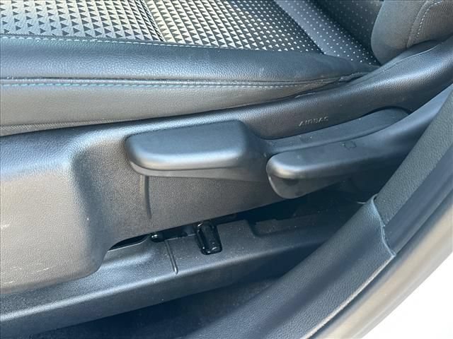 Used 2025 Chevrolet Trax LT w/ Driver Confidence Package FWD image 20