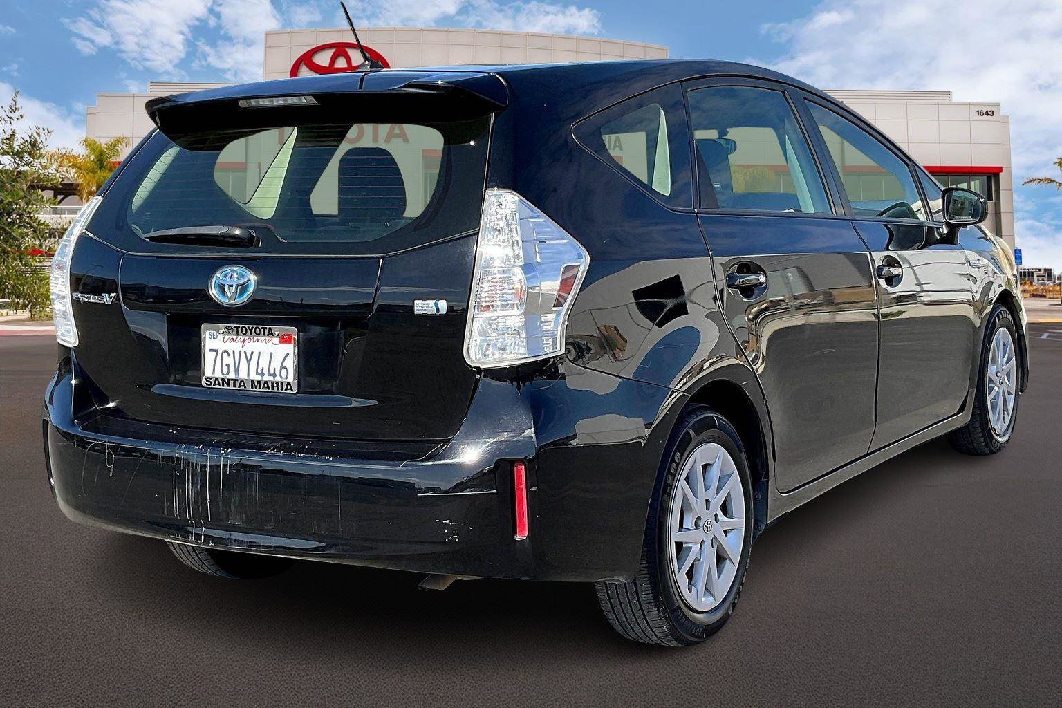Used 2014 Toyota Prius V Two image 12
