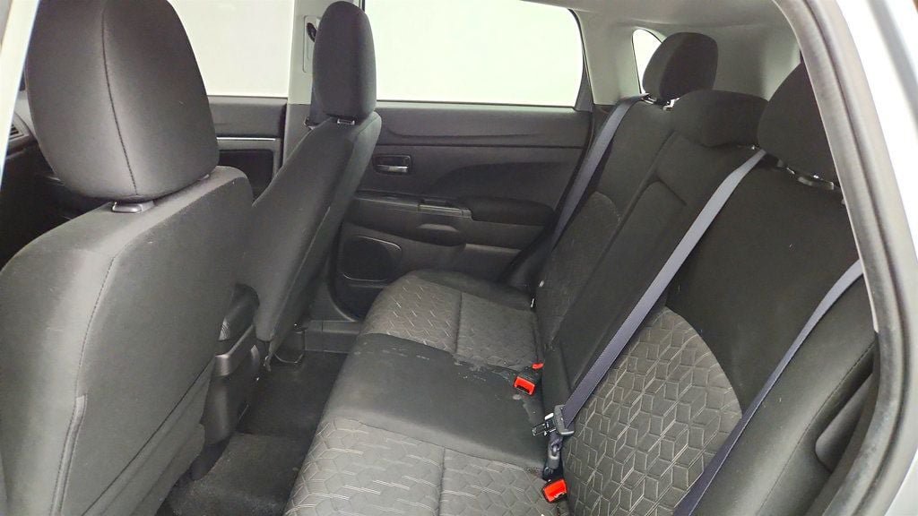 Used 2024 Mitsubishi Outlander Sport AWD image 19