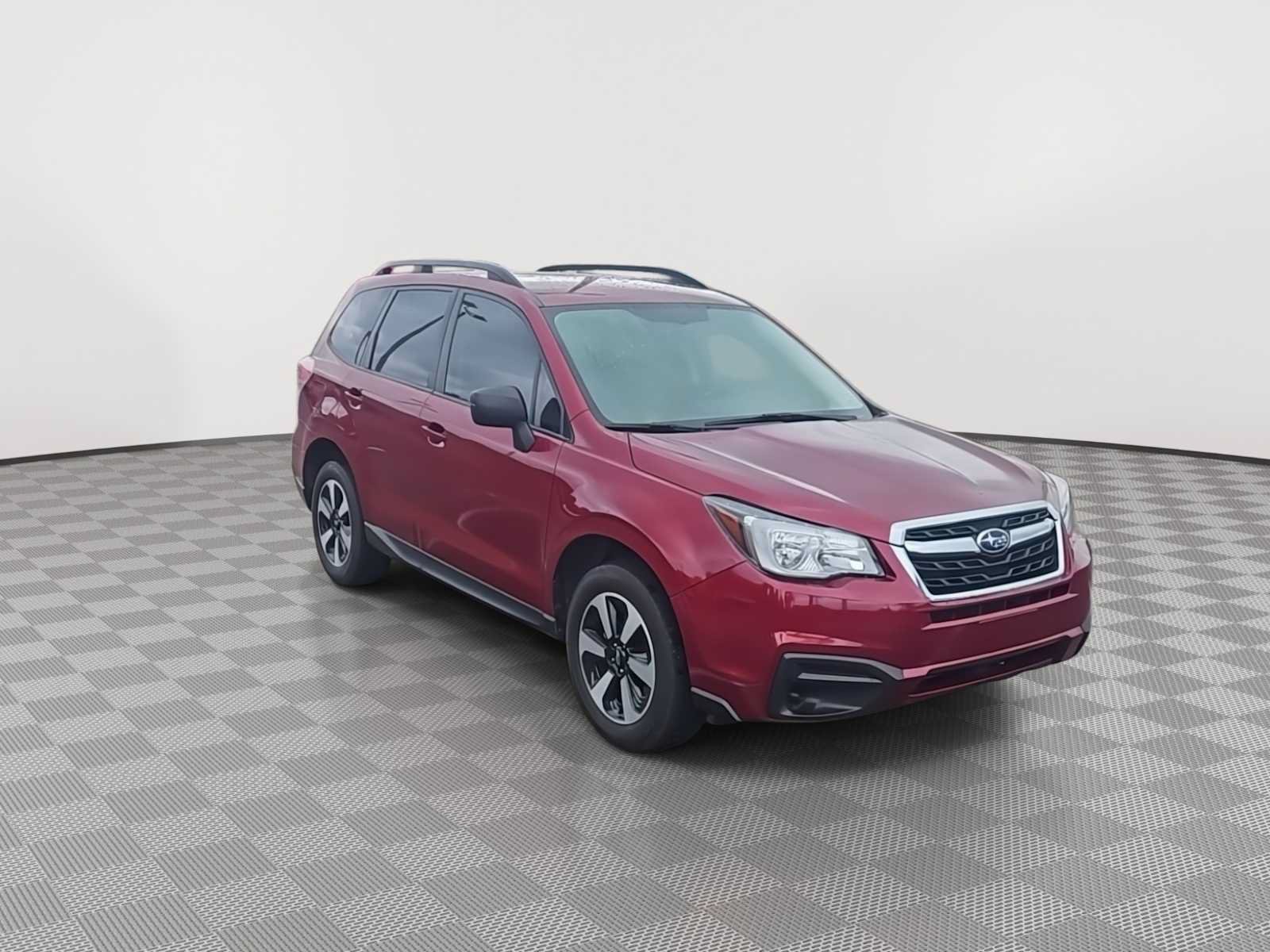 Used 2018 Subaru Forester 2.5i w/ Alloy Wheel Package AWD/4WD image 2