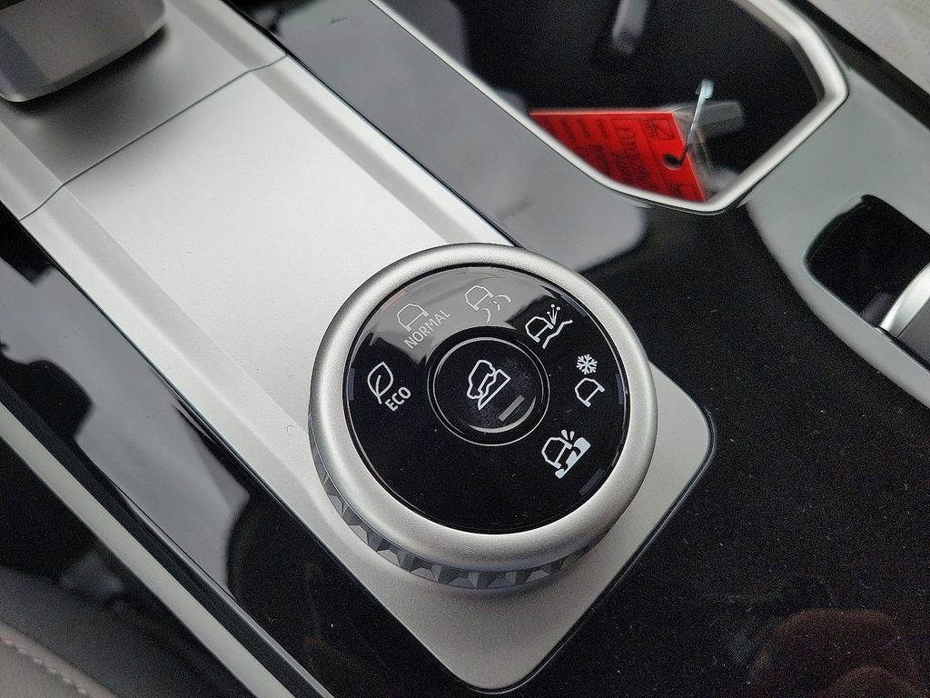 New 2025 Mitsubishi Outlander AWD image 20