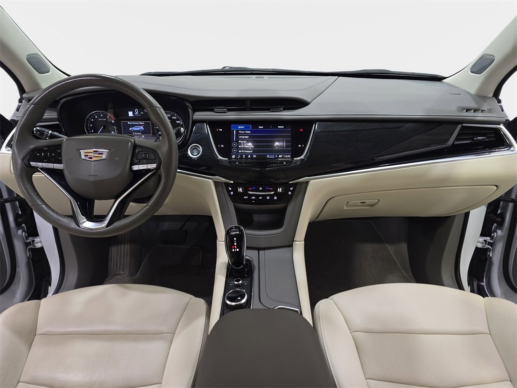 Used 2024 Cadillac XT6 Premium Luxury image 10