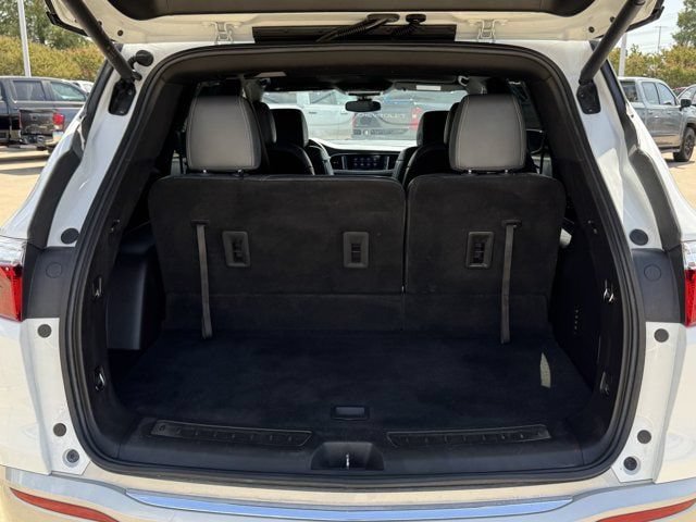 Used 2022 Buick Enclave Essence FWD image 34