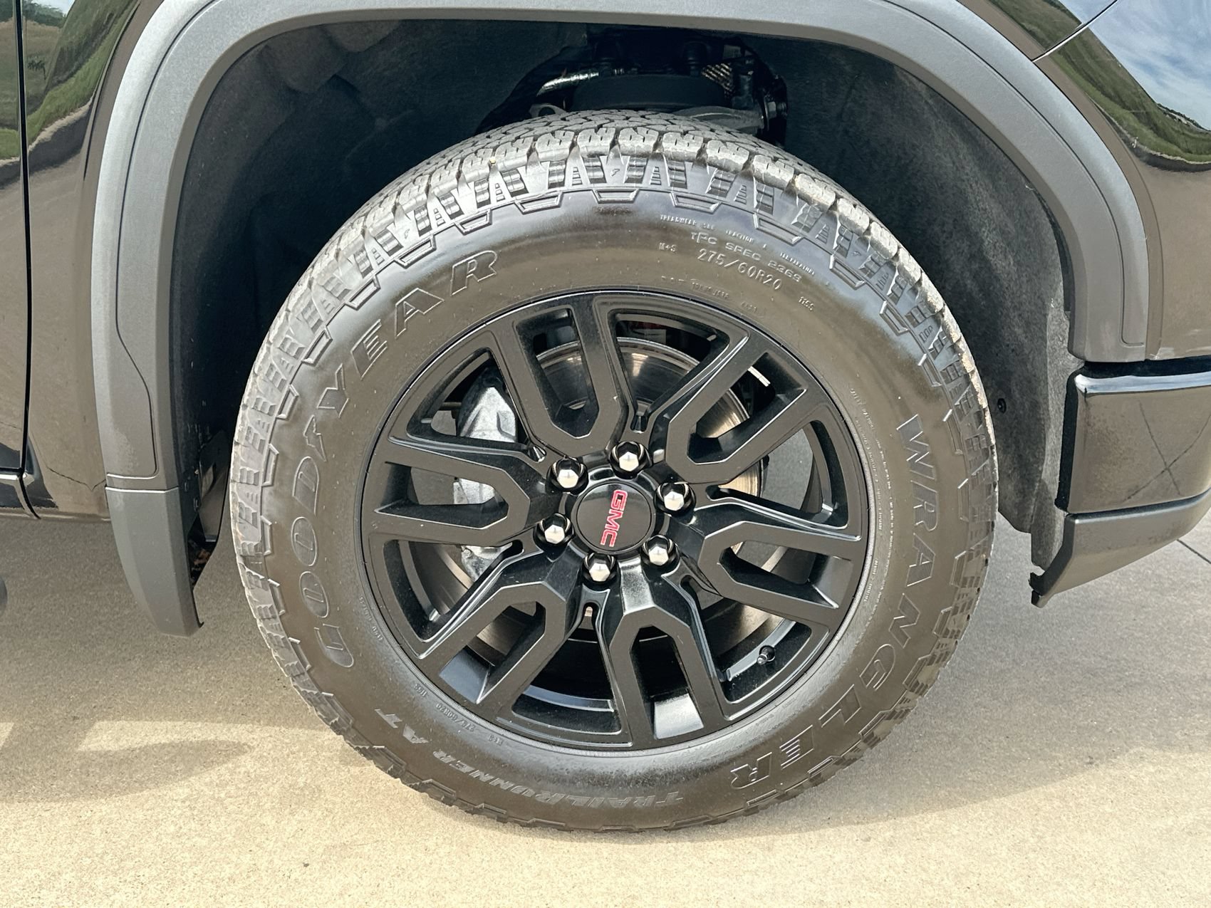 Used 2024 GMC Sierra 1500 Elevation w/ Preferred Package AWD/4WD image 10