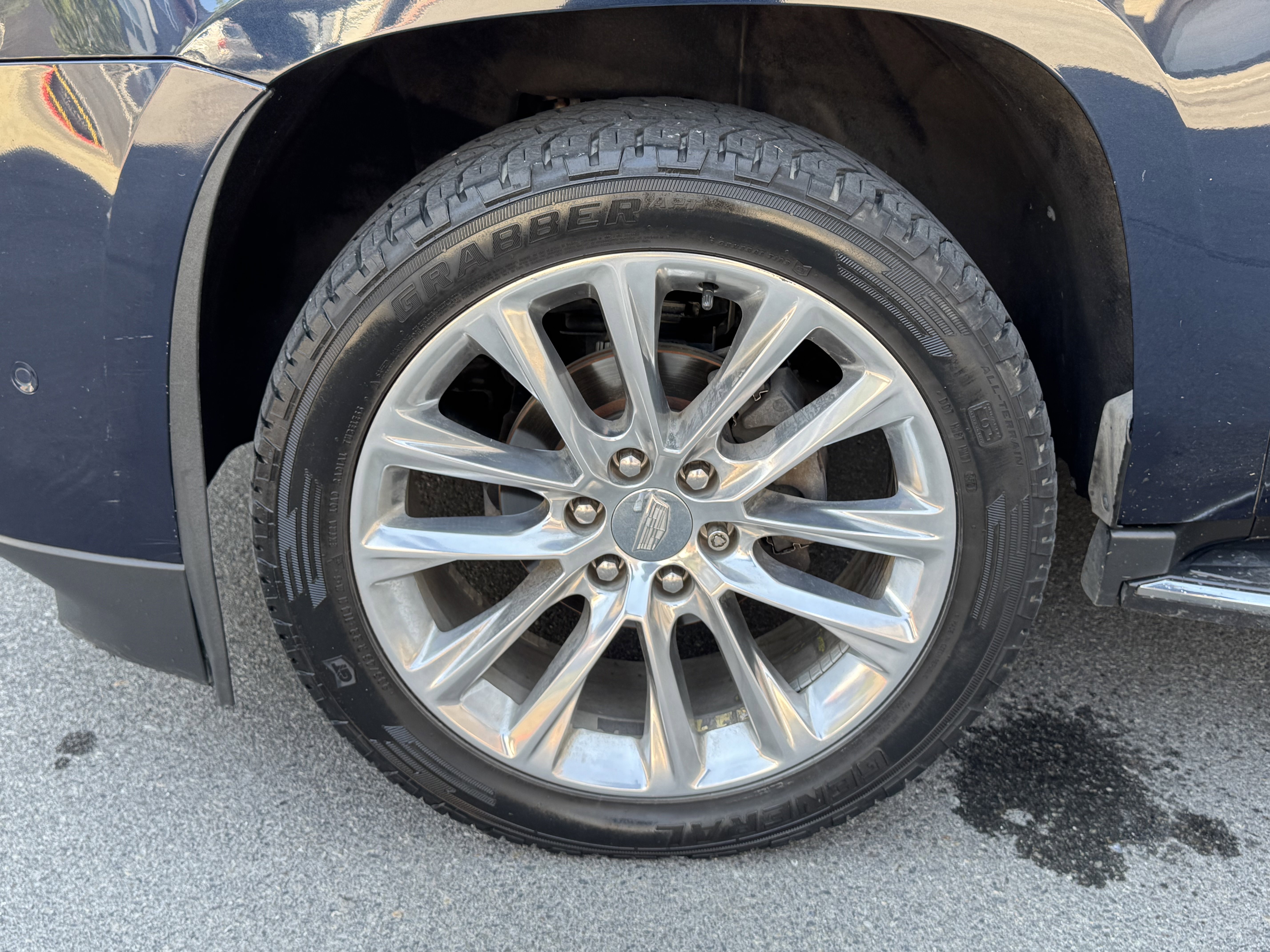 Used 2017 Cadillac Escalade ESV Luxury image 11