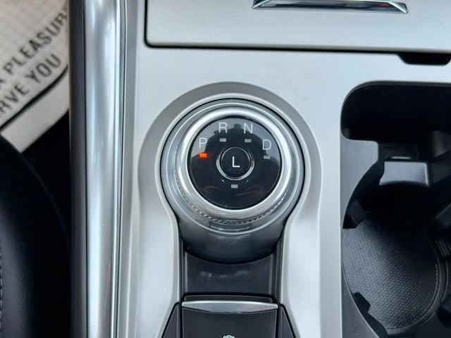 Used 2022 Ford Explorer XLT AWD/4WD image 25
