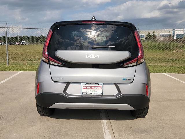 Used 2023 Kia Soul EX image 6