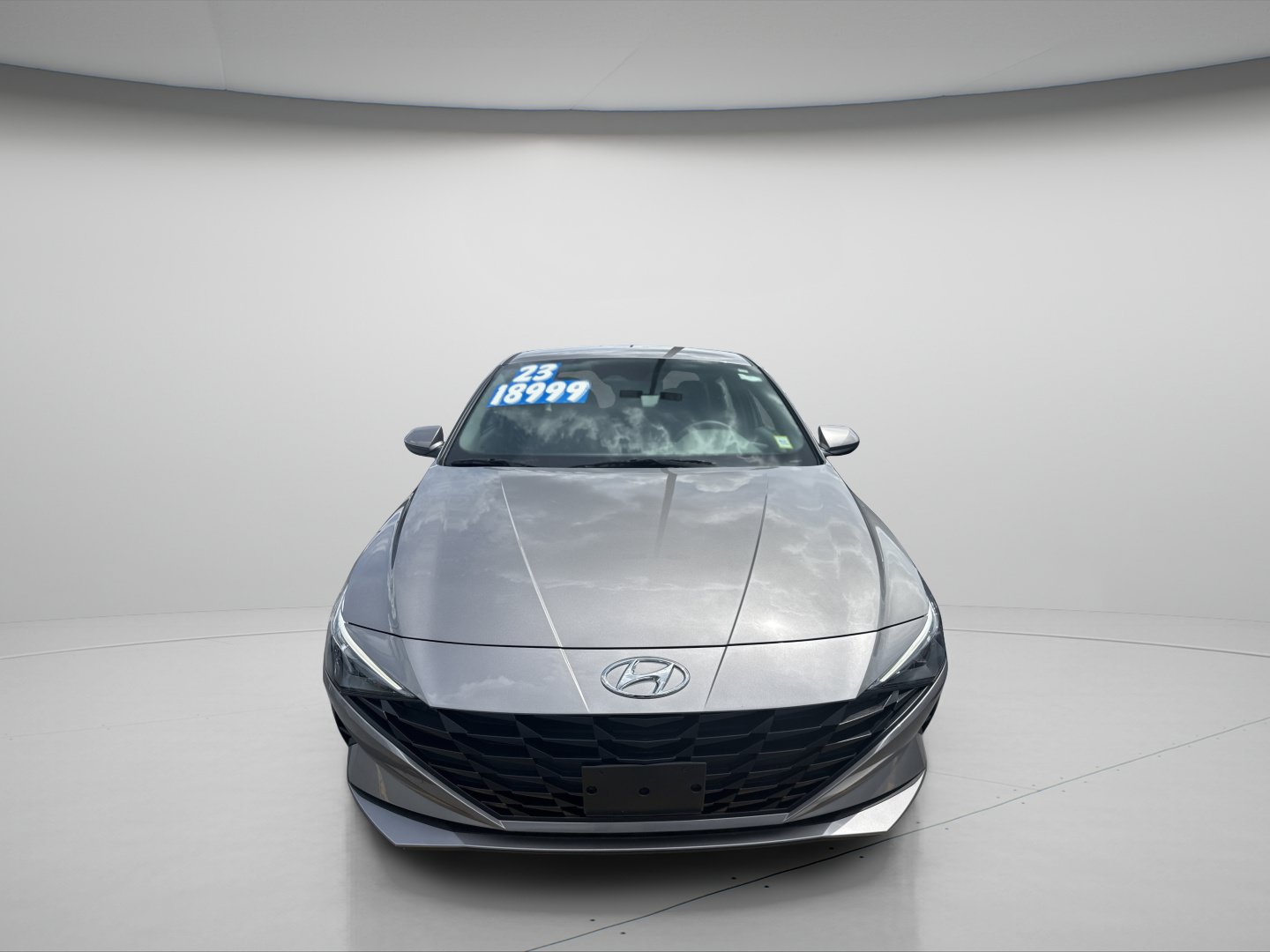 Used 2023 Hyundai Elantra SEL w/ Cargo Package FWD image 5
