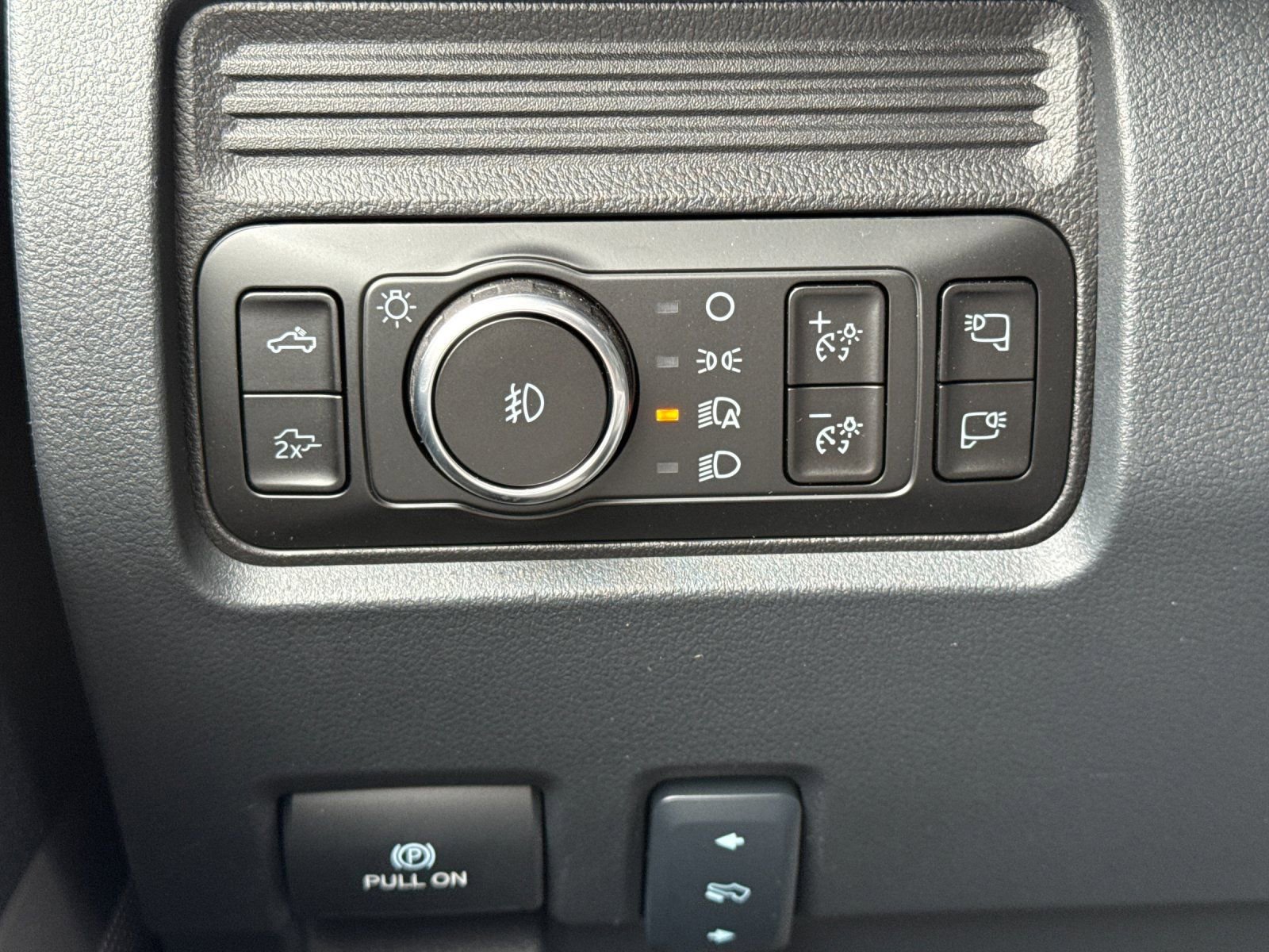 New 2026 Ford F250 4x4 Crew Cab Super Duty image 30