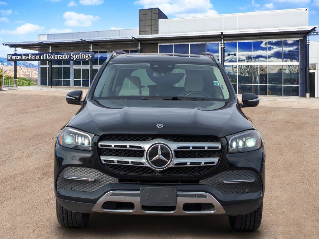Used 2022 Mercedes-Benz GLS 450 4MATIC image 2