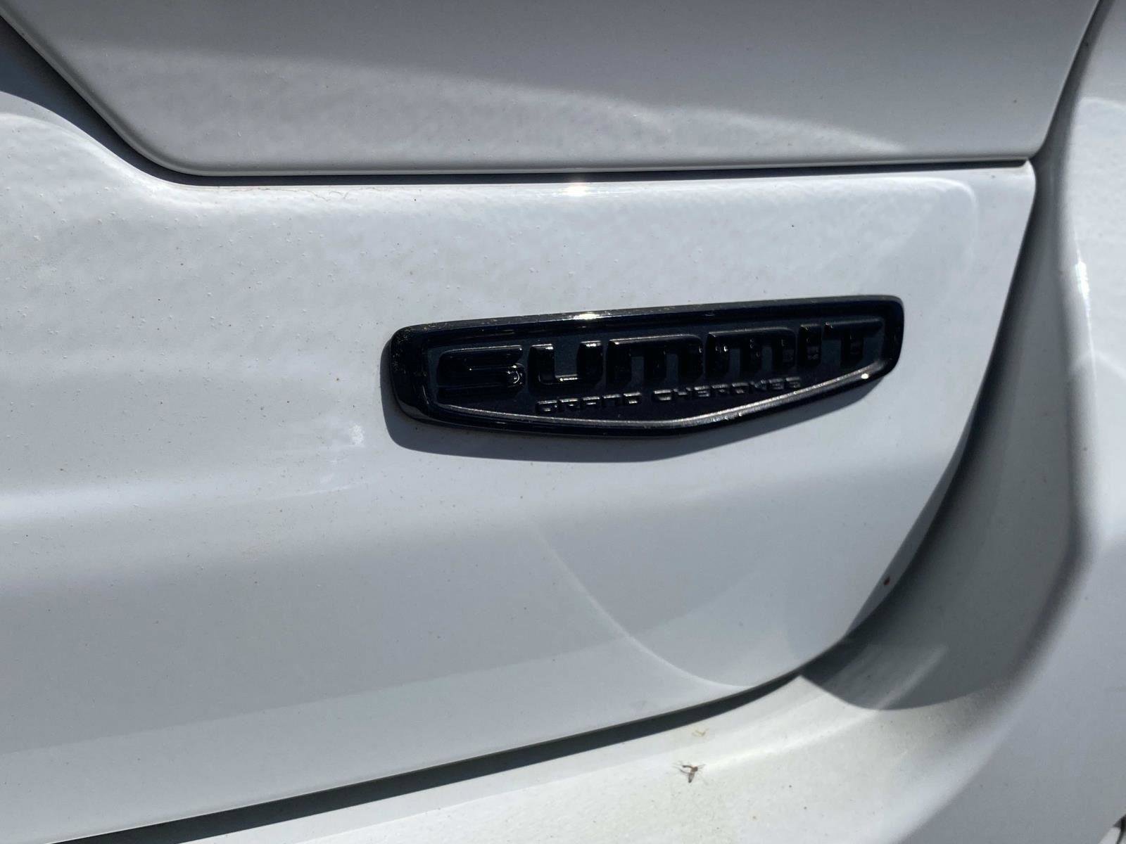 Used 2024 Jeep Grand Cherokee Summit AWD/4WD image 6