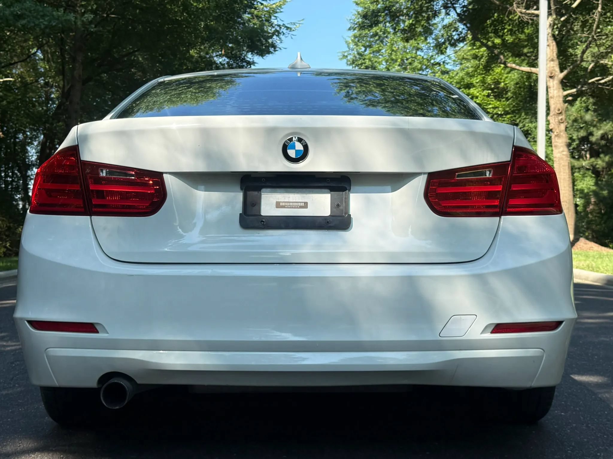 Used 2013 BMW 320i Sedan RWD image 6