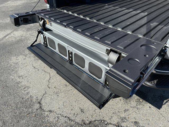 New 2026 GMC Sierra 1500 SLT w/ SLT Premium Package image 11