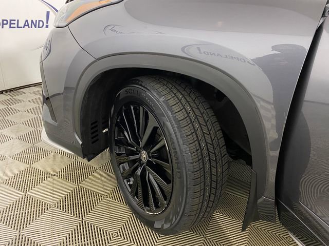 Used 2023 Toyota Highlander XSE image 26