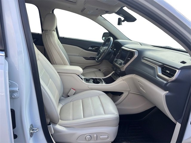 Used 2022 GMC Acadia Denali w/ Denali Ultimate Package image 15