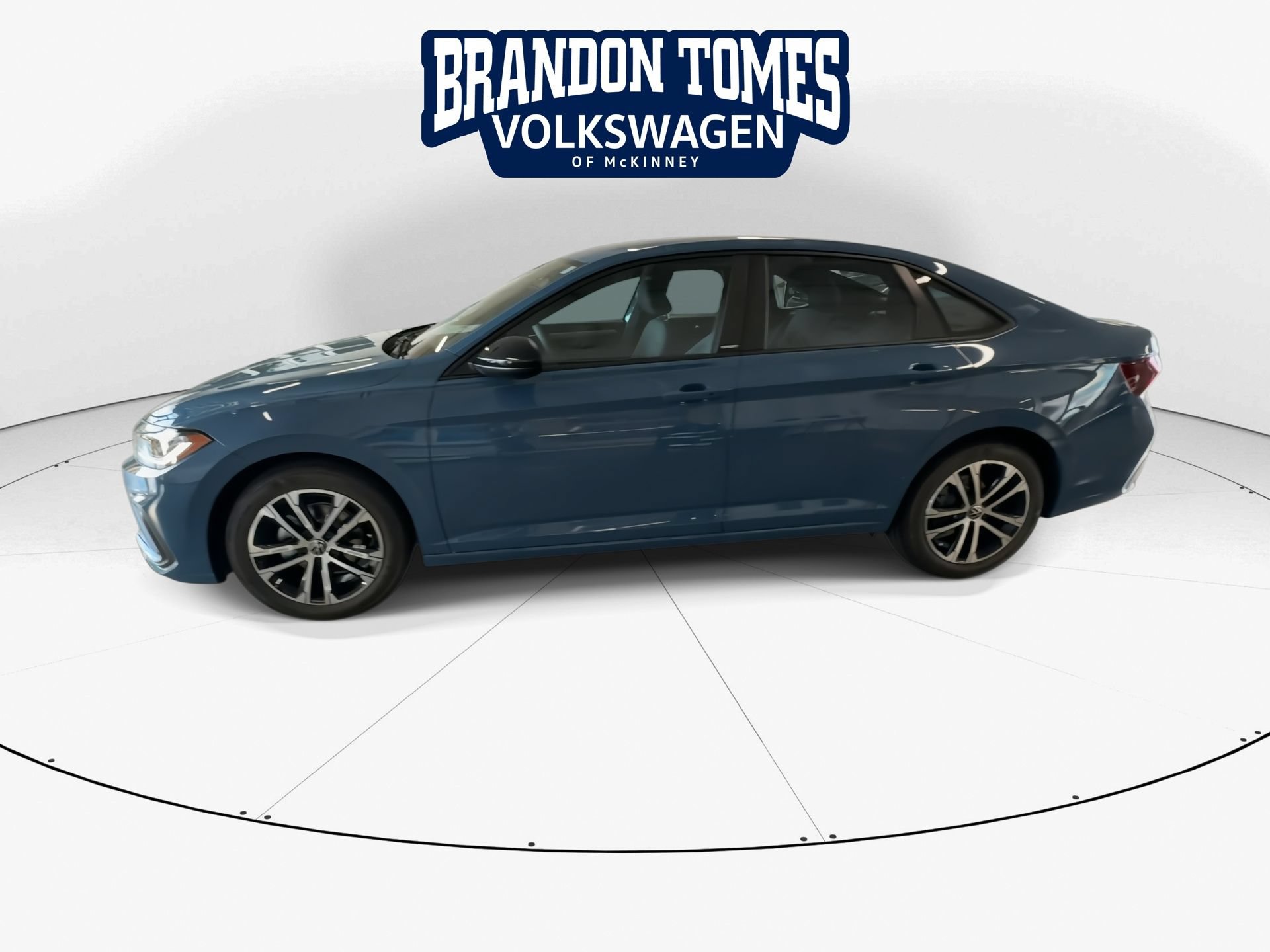 New 2027 Volkswagen Jetta Sport FWD image 4