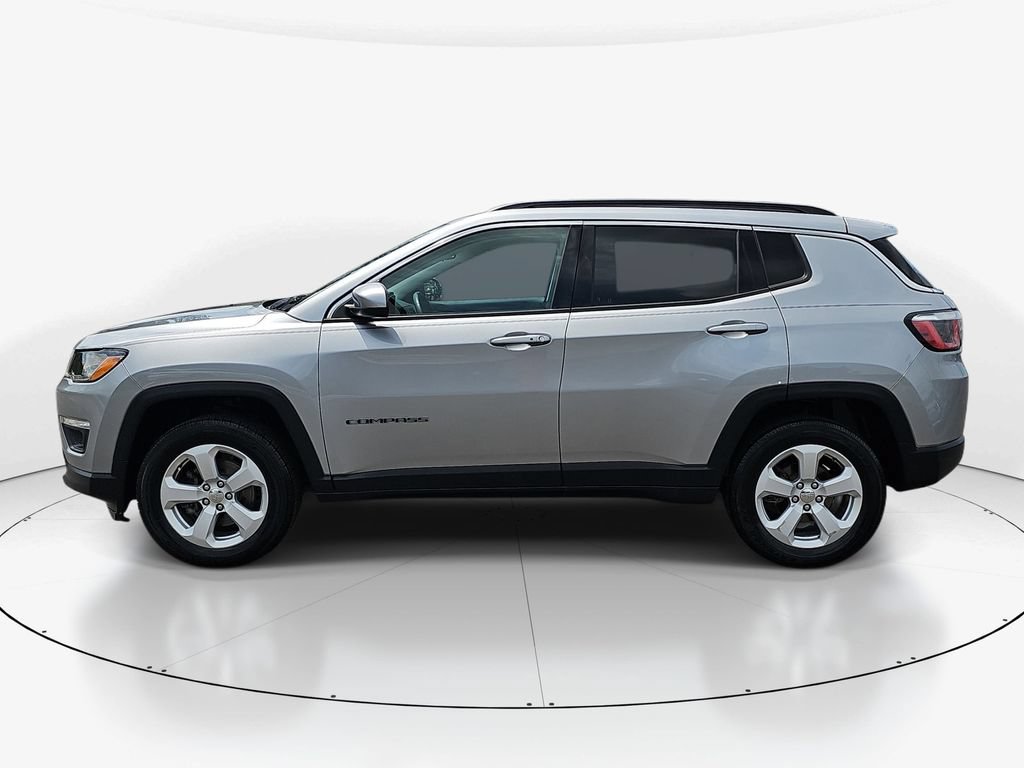Used 2018 Jeep Compass Latitude w/ Trailer Tow Group AWD/4WD image 10