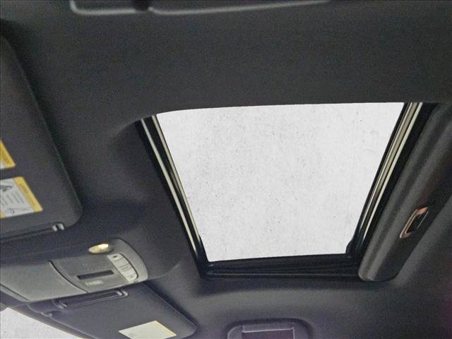 Used 2022 Nissan Armada Platinum RWD image 10