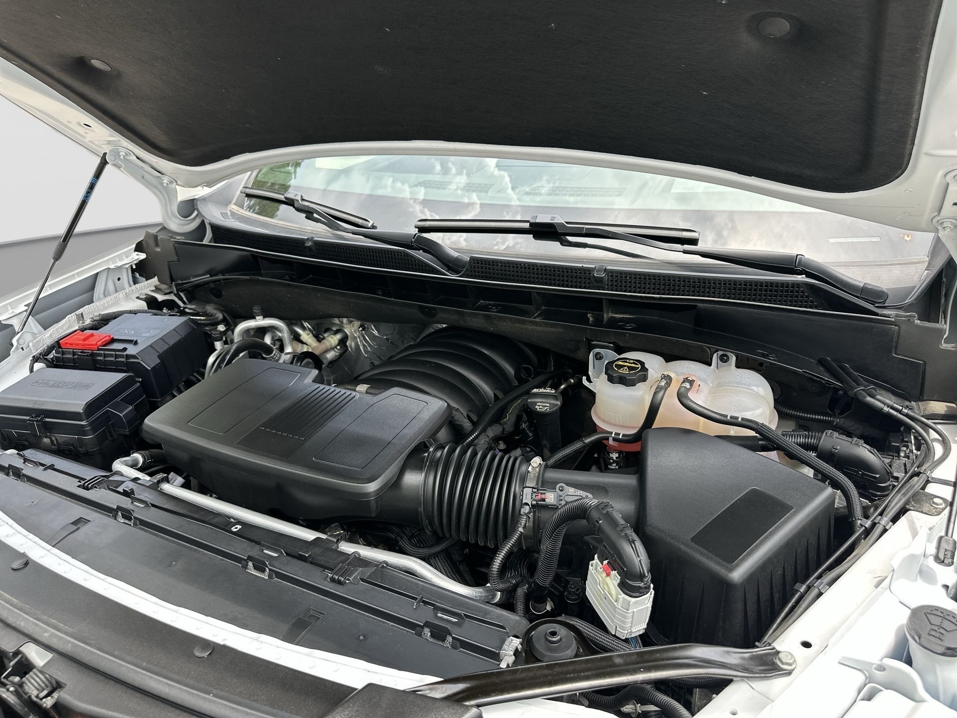 Certified 2025 GMC Yukon XL Denali AWD/4WD image 29