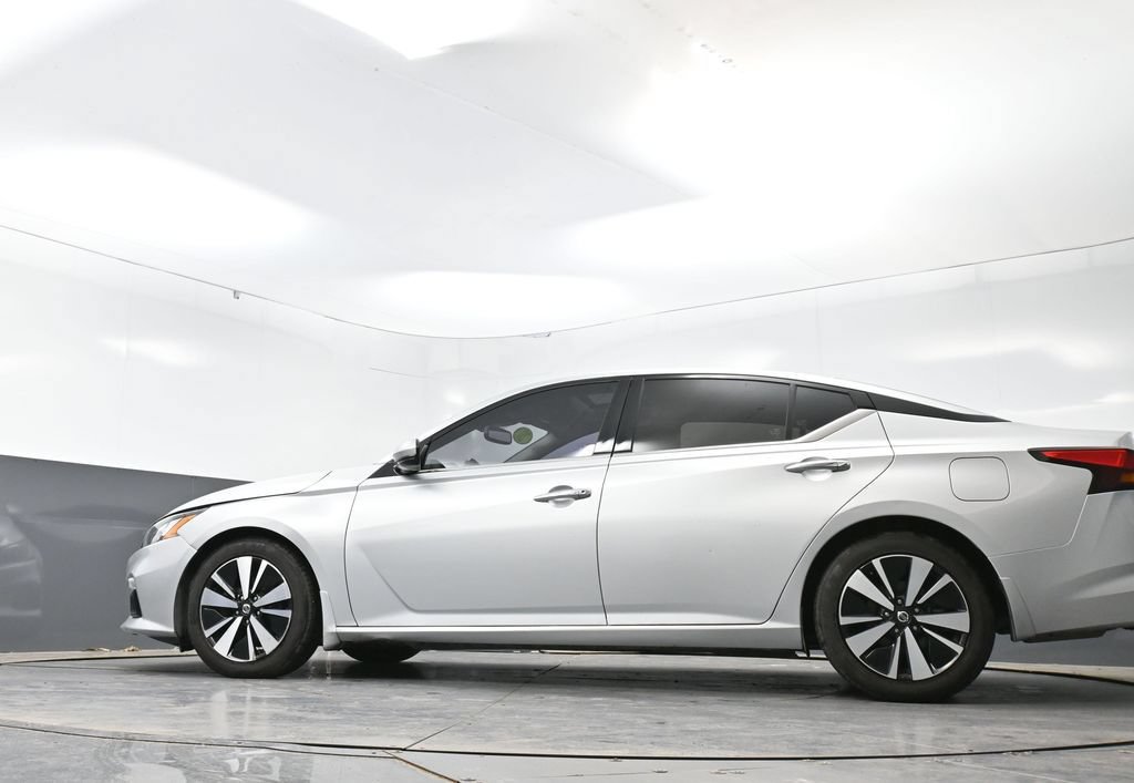 Used 2020 Nissan Altima 2.5 SV FWD image 52
