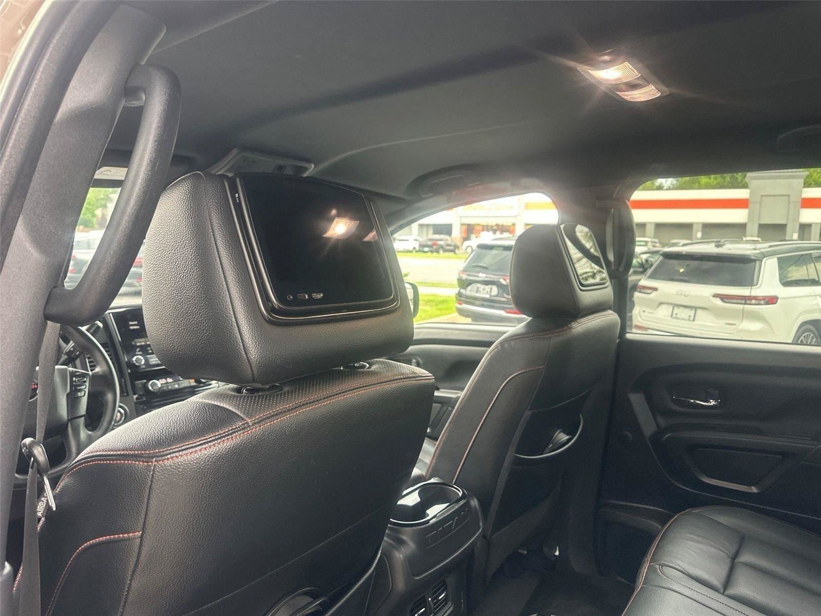 Used 2021 Nissan Titan PRO-4X w/ Pro-4x Convenience Package AWD/4WD image 24