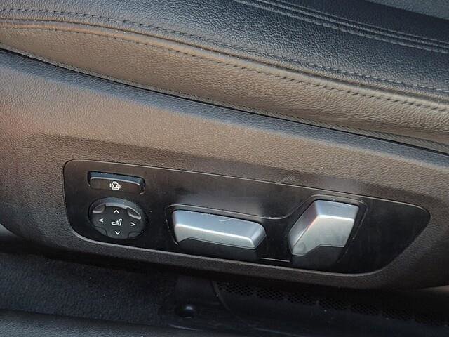 Used 2021 BMW 330i Sedan w/ Premium Package image 30