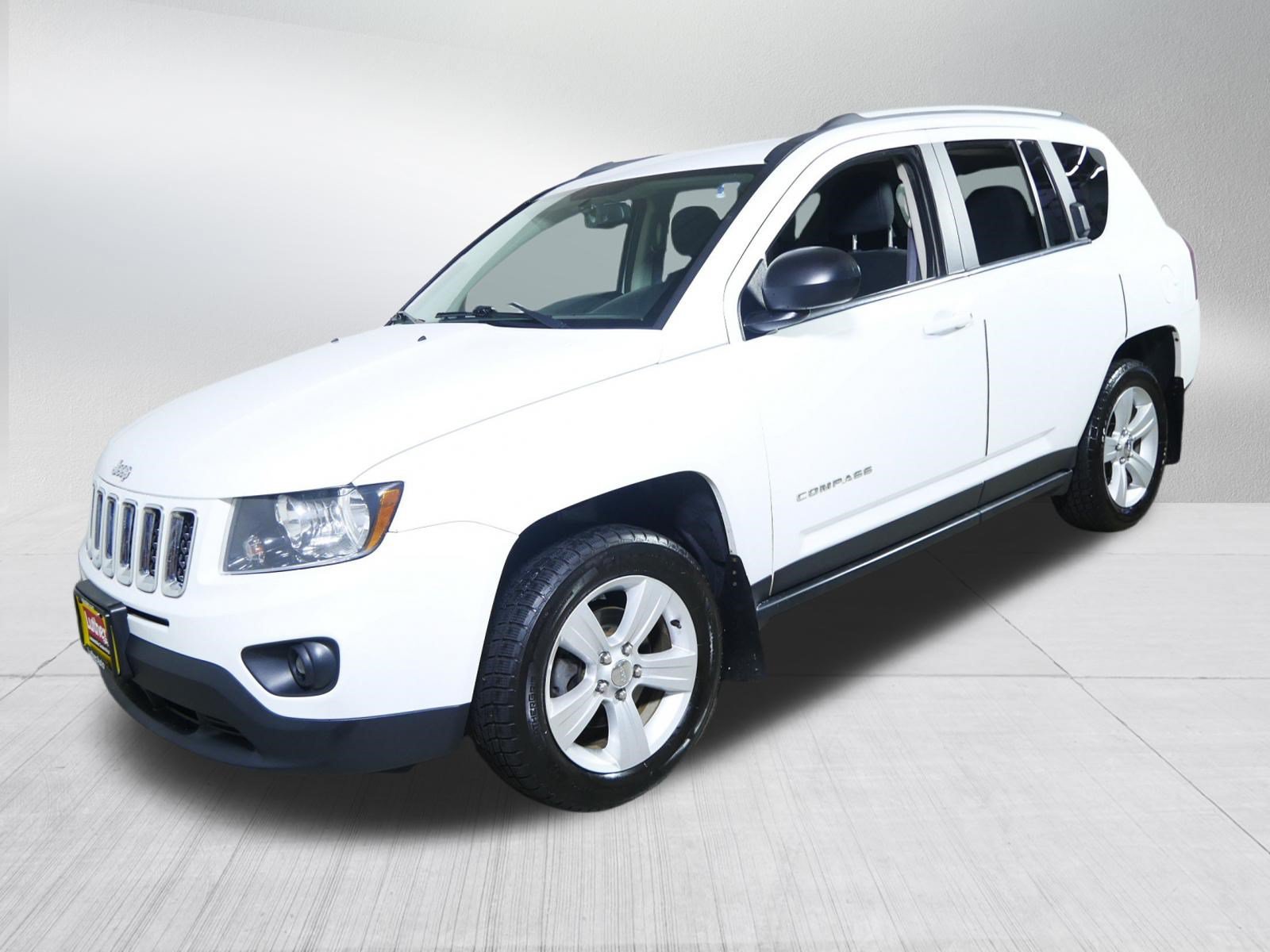 Used 2017 Jeep Compass Sport w/ Power Value Group AWD/4WD image 3