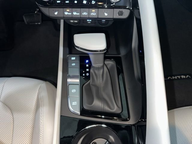 New 2026 Hyundai Elantra Limited image 23