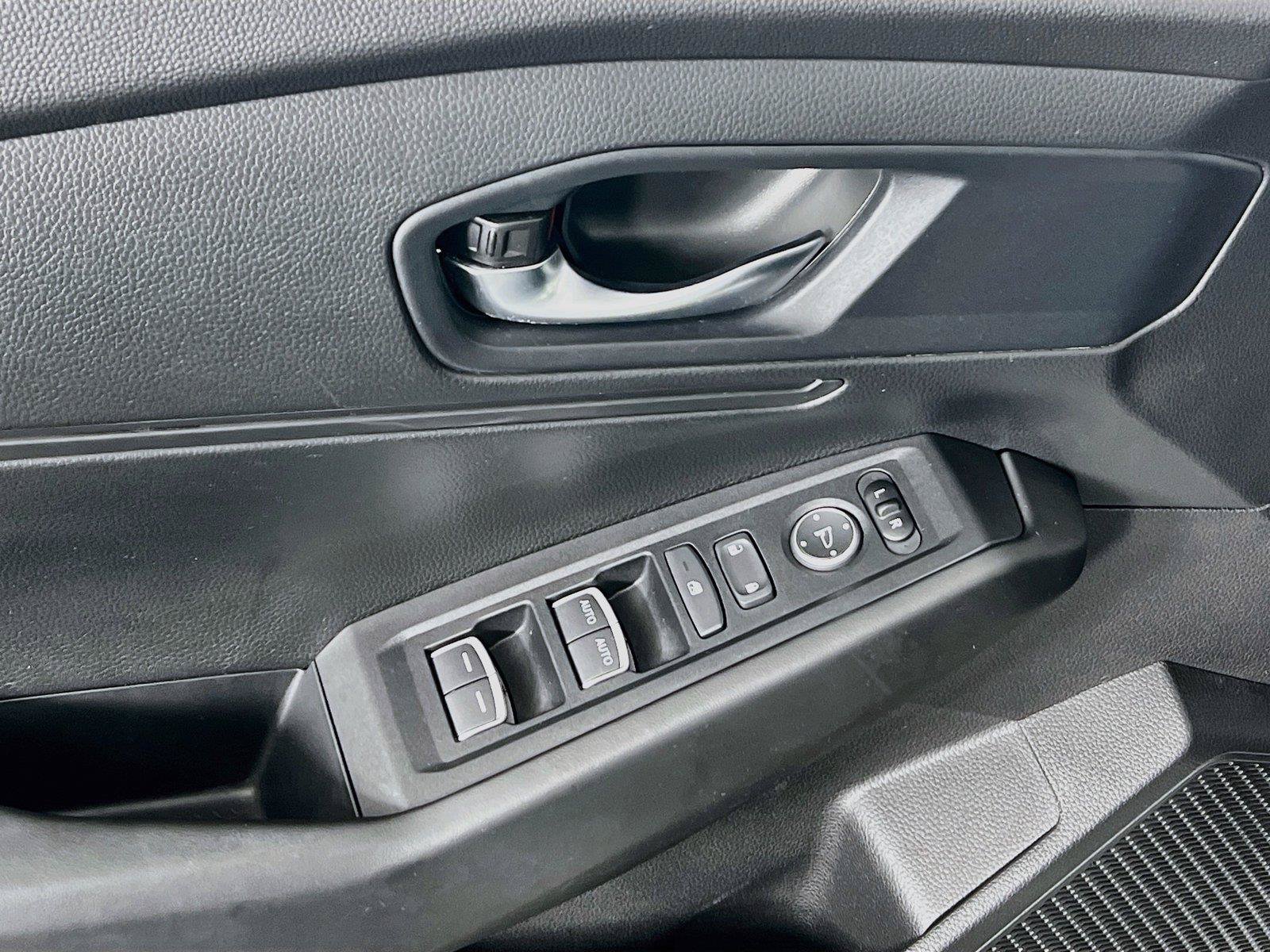 Used 2023 Honda Accord LX image 19