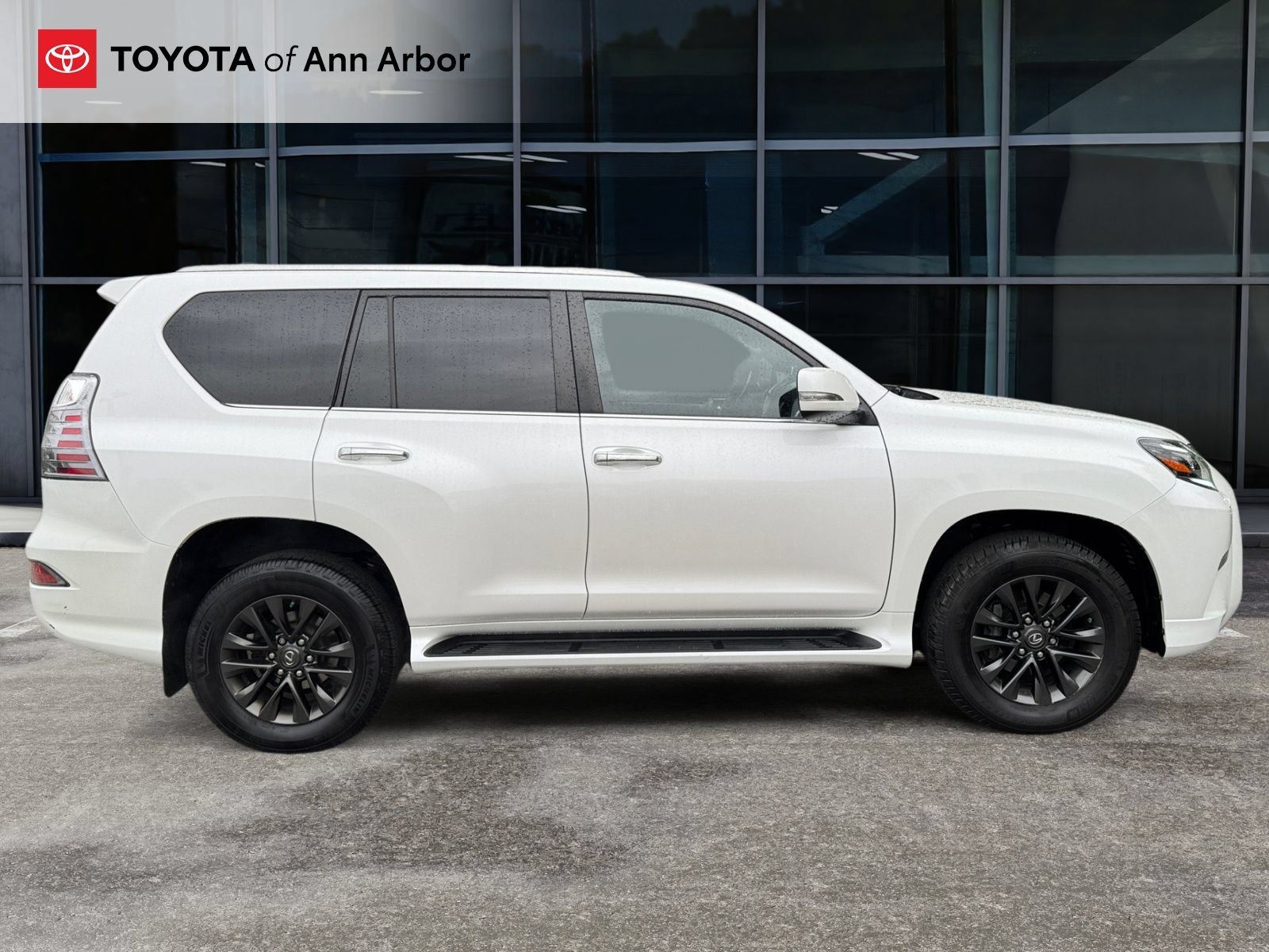 Used 2021 Lexus GX 460 Premium w/ Premium Package AWD/4WD image 13