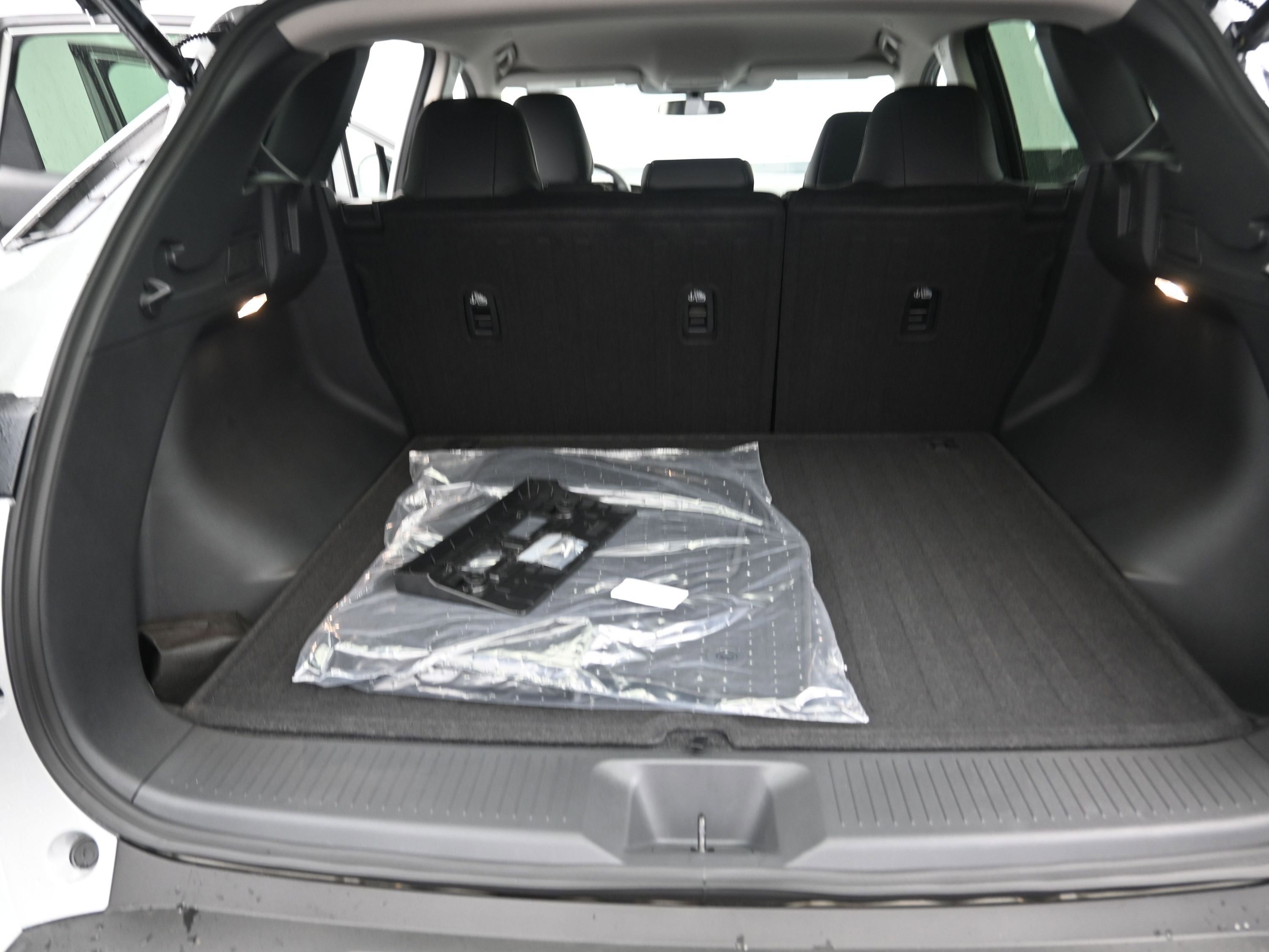 New 2025 Nissan Murano SV image 18