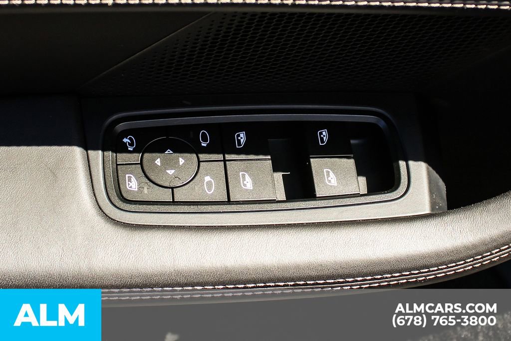 Used 2025 Porsche Taycan Turbo w/ Premium Package image 38