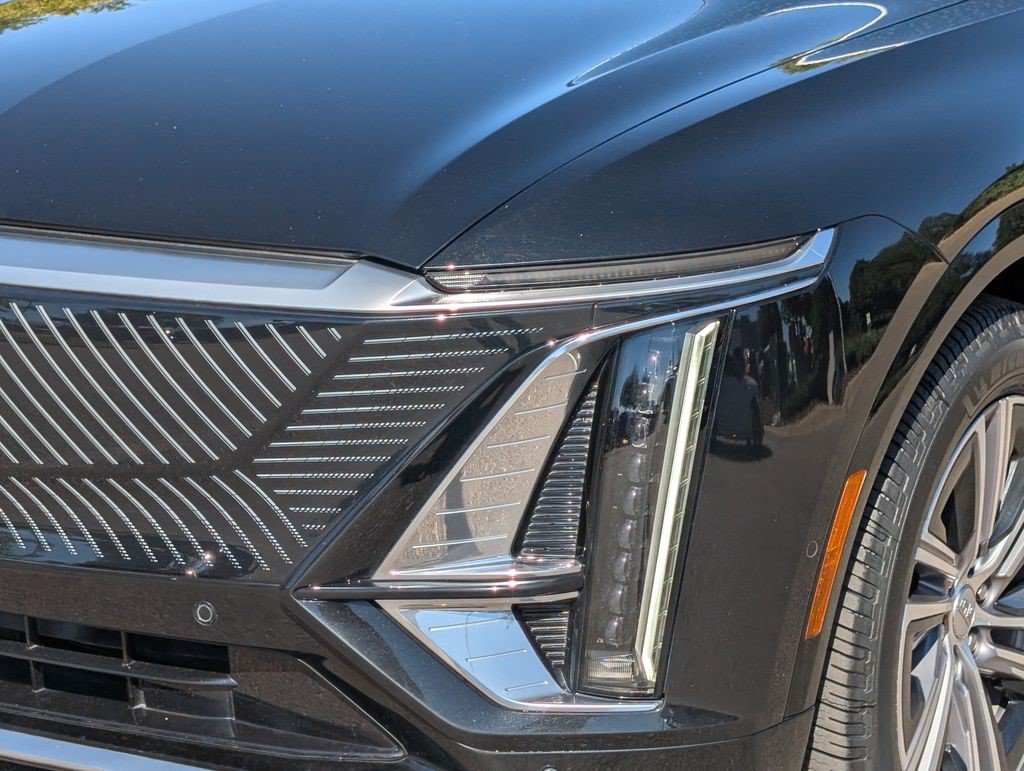 Certified 2024 Cadillac Lyriq Sport AWD/4WD image 11