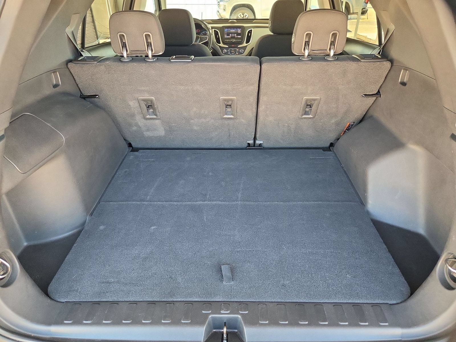Used 2020 Chevrolet Equinox LS w/ LS Convenience Package FWD image 25